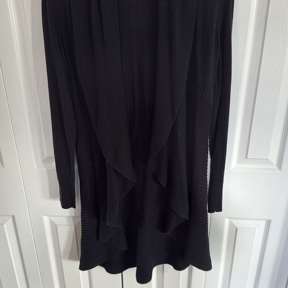 *LIKE NEW* White House Black Market Deep Black Open Cardigan w/ Drape Front - M - Picture 5 of 13